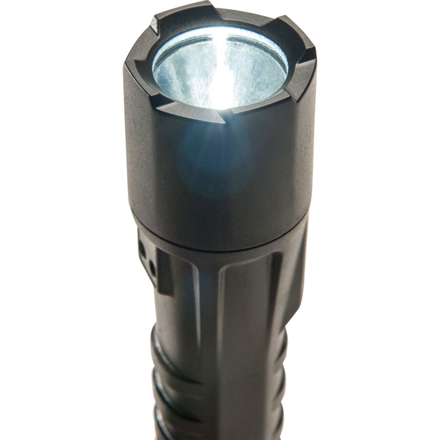 Pelican 3315R Rechargeable Medium Light - 3315R Pelican 1